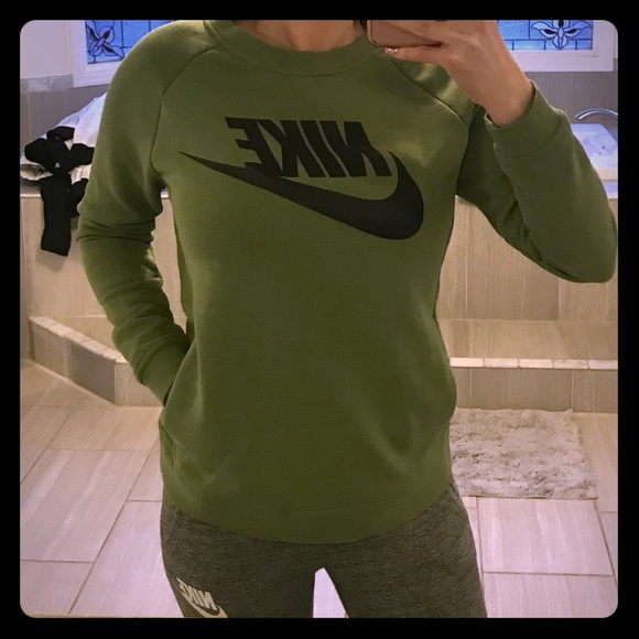 nike olive green sweatshirt